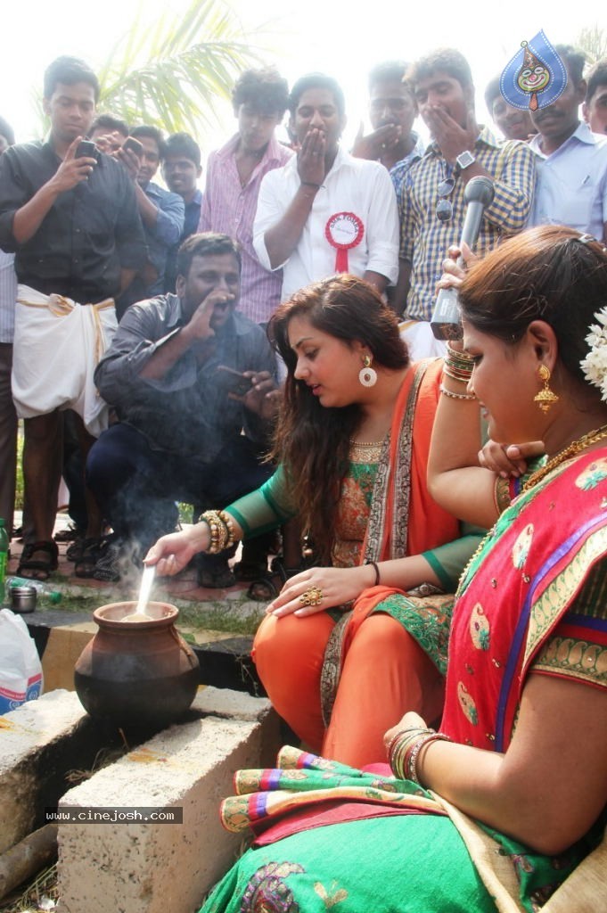 Namitha Pongal Celebration at SMK Fomra College - 27 / 61 photos