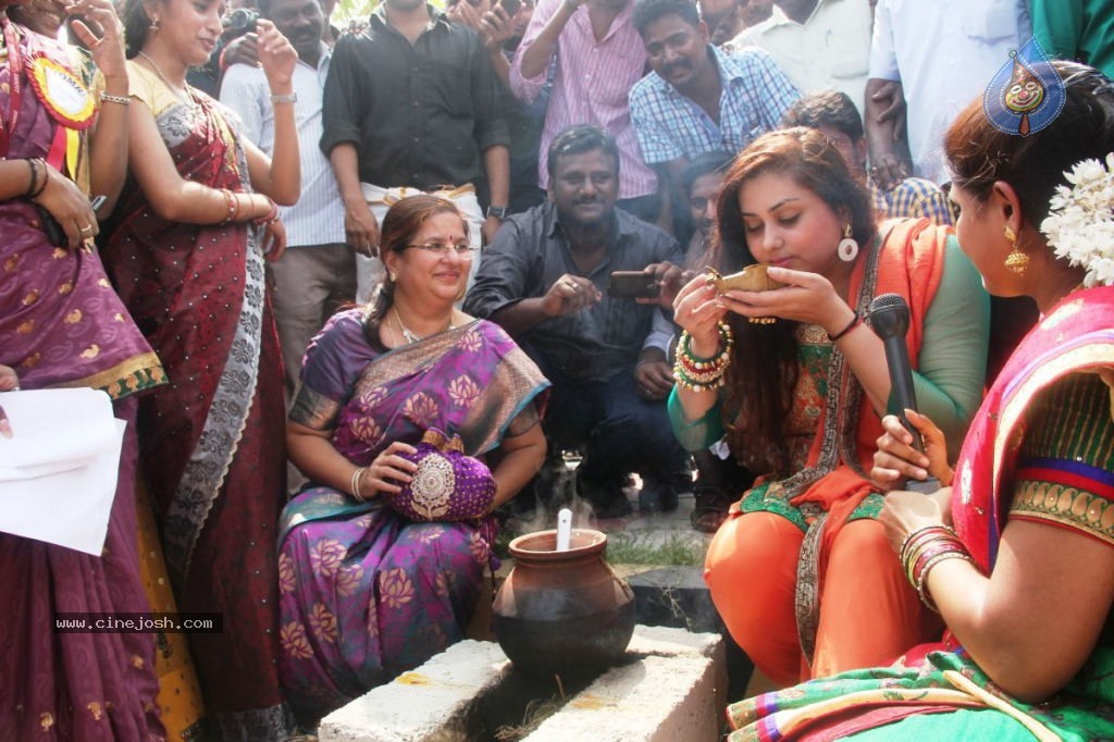 Namitha Pongal Celebration at SMK Fomra College - 48 / 61 photos