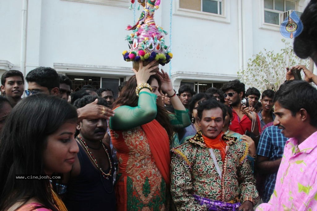 Namitha Pongal Celebration at SMK Fomra College - 49 / 61 photos