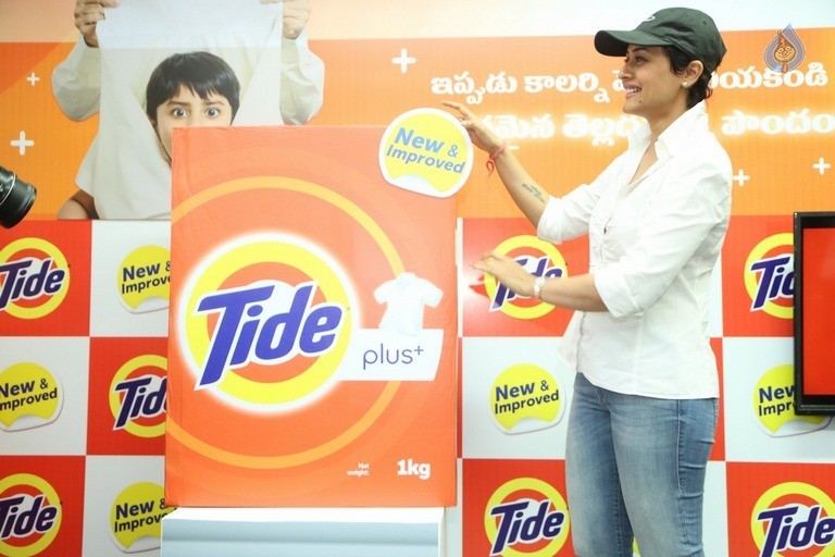 Namrata Shirodkar Launches The New Tide Plus - 18 / 21 photos
