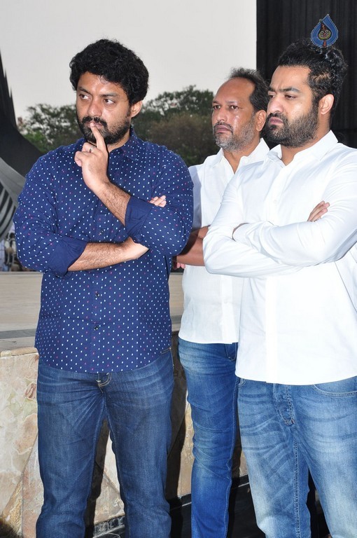Nandamuri Family at NTR Ghat - 29 / 148 photos