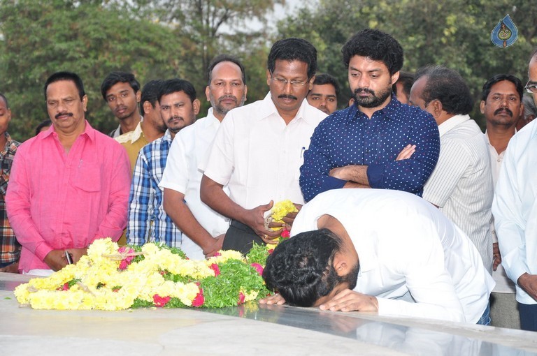 Nandamuri Family at NTR Ghat - 54 / 148 photos