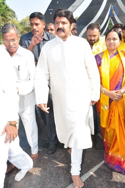 Nandamuri Family at NTR Ghat - 59 / 148 photos