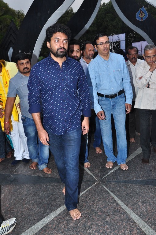 Nandamuri Family at NTR Ghat - 70 / 148 photos