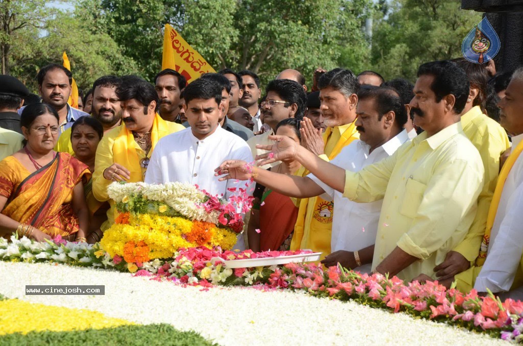 Nandamuri Family at NTR Ghat - 22 / 141 photos