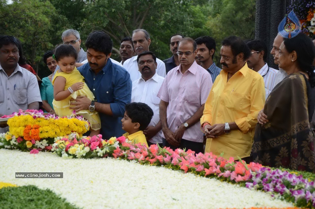 Nandamuri Family at NTR Ghat - 79 / 141 photos