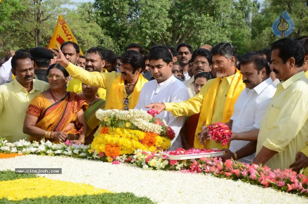 Nandamuri Family at NTR Ghat - 94 / 141 photos