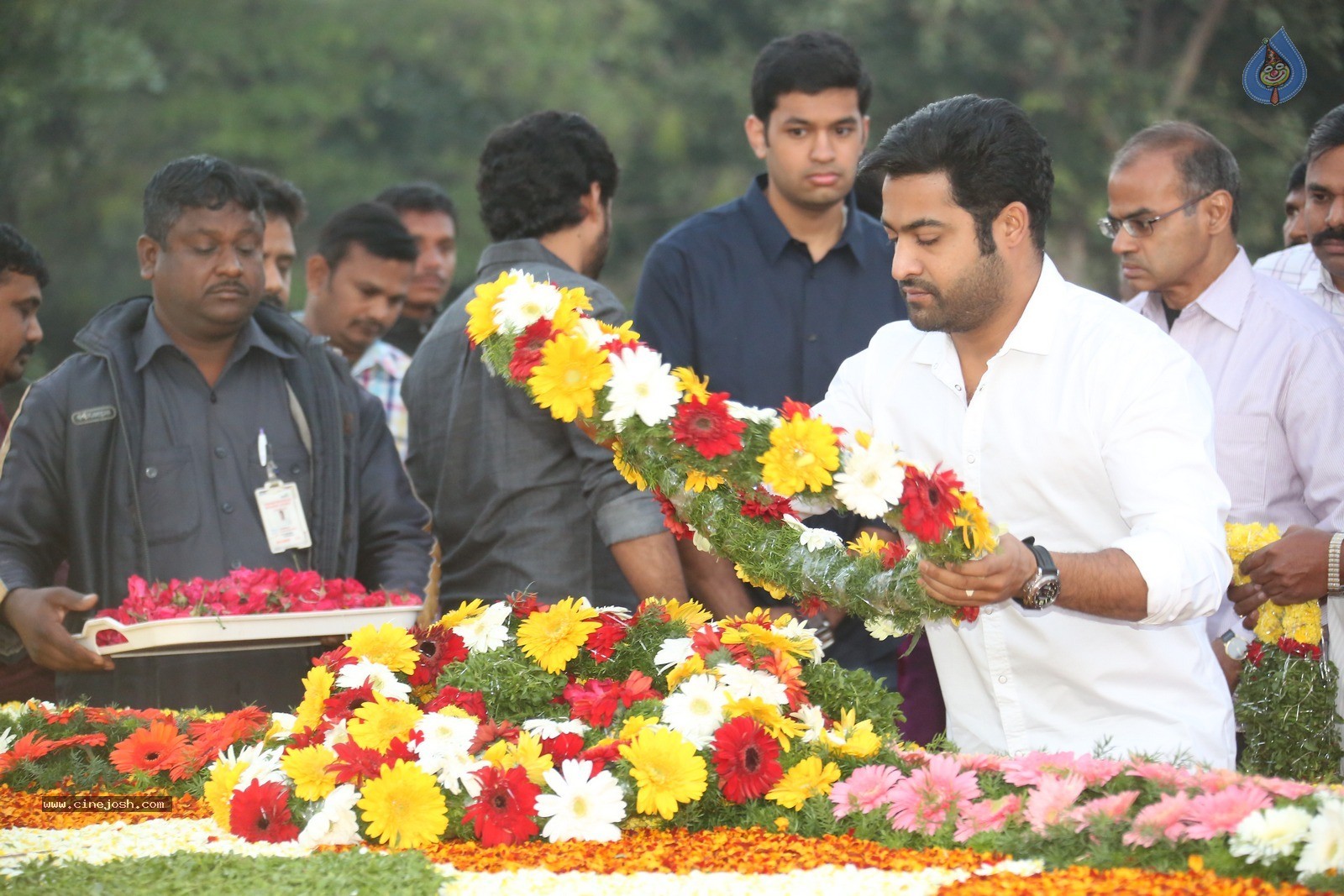Nandamuri Family Members at NTR Ghat - 42 / 120 photos