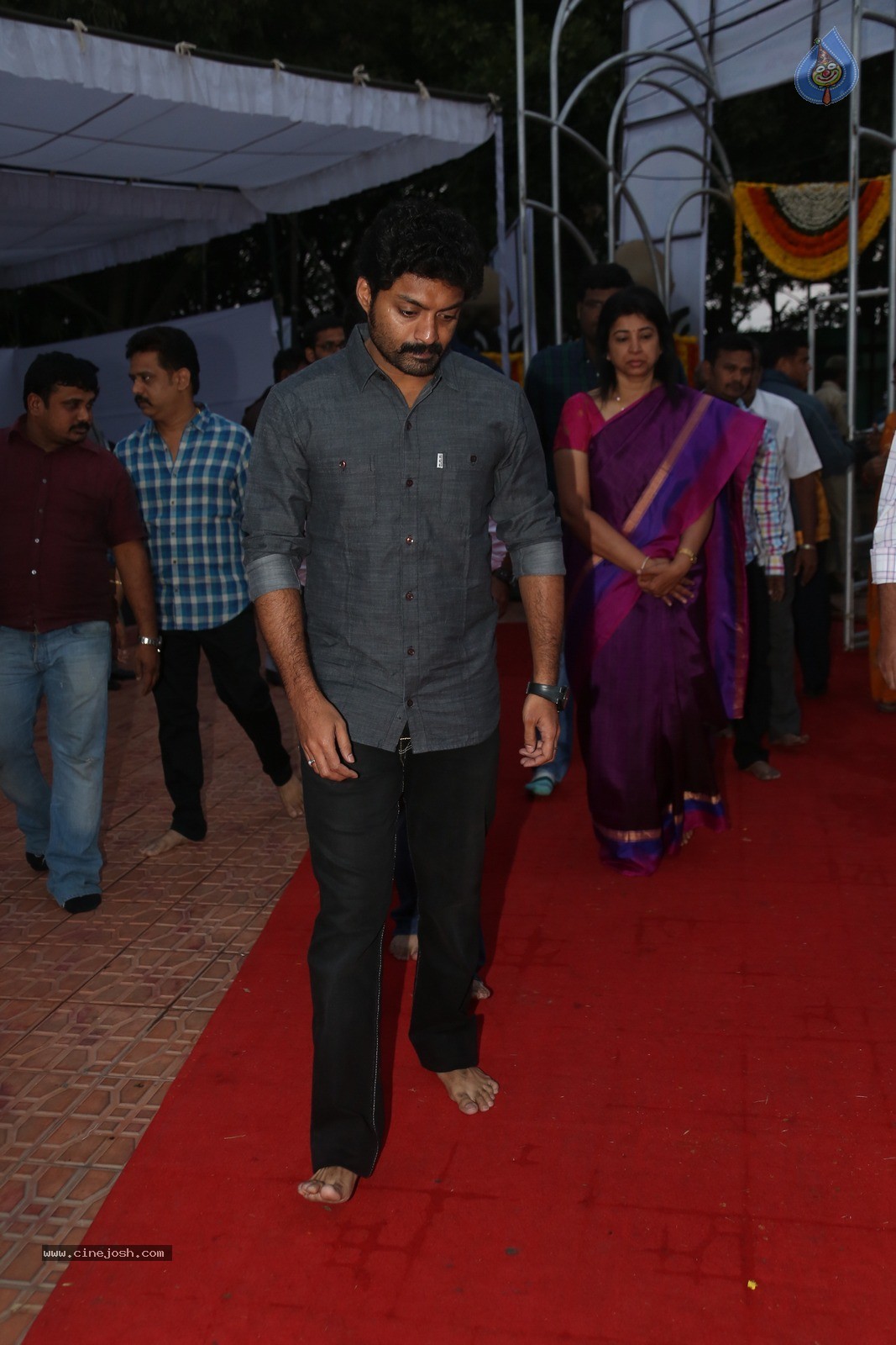 Nandamuri Family Members at NTR Ghat - 59 / 120 photos