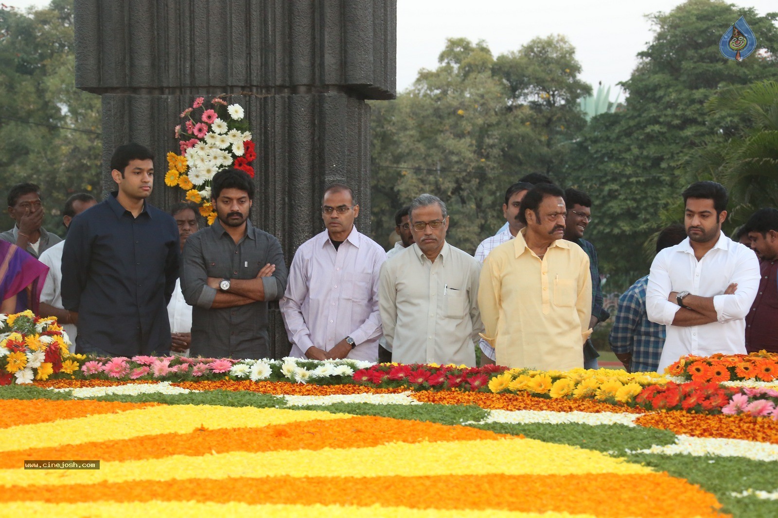 Nandamuri Family Members at NTR Ghat - 79 / 120 photos