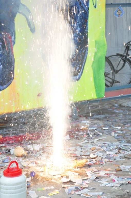 Nannaku Prematho Theater Coverage - 40 / 97 photos