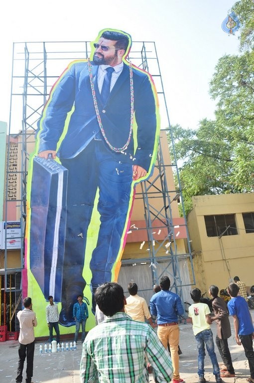 Nannaku Prematho Theater Coverage - 46 / 97 photos