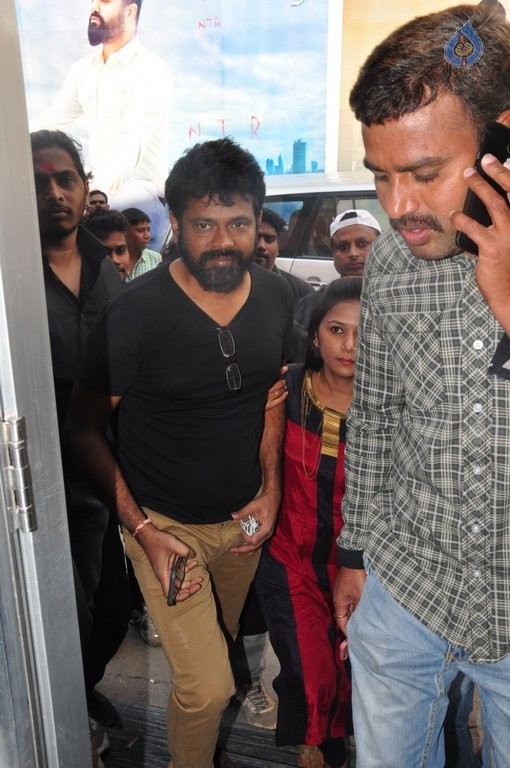 Nannaku Prematho Theater Coverage - 63 / 97 photos