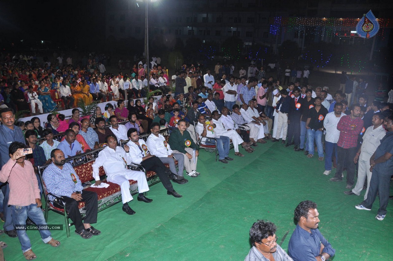 Nara Rohit at Eswar College Anniversary Event - 29 / 128 photos