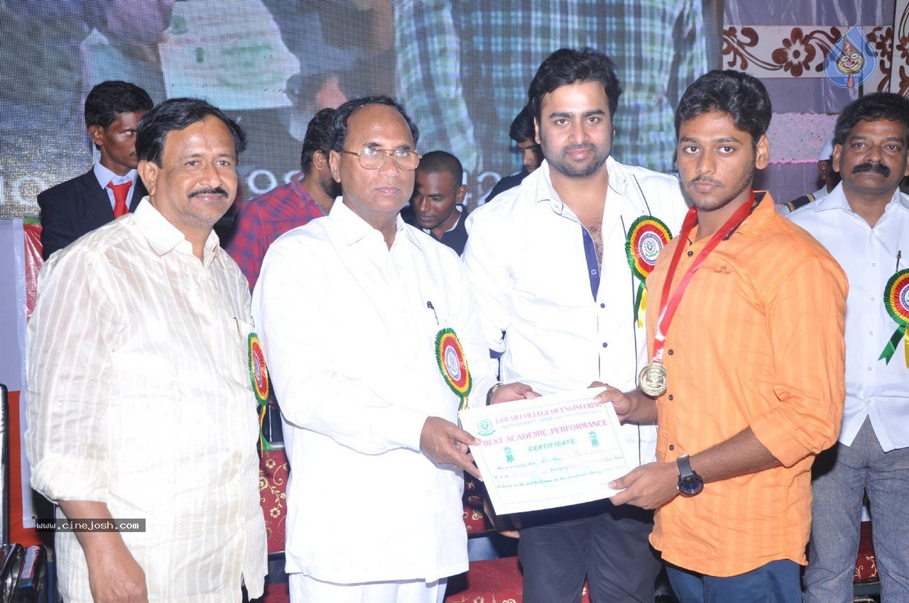 Nara Rohit at Eswar College Anniversary Event - 77 / 128 photos