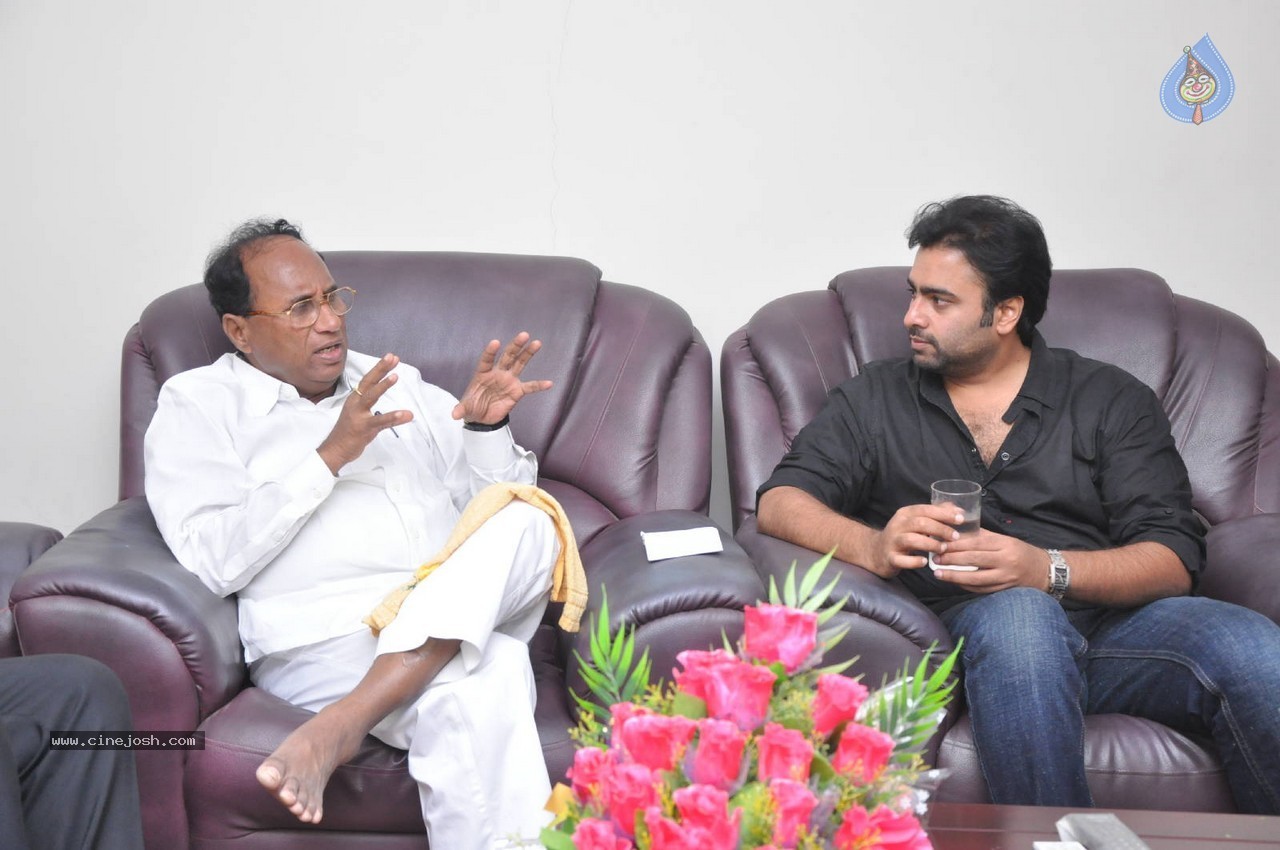 Nara Rohit at Eswar College Anniversary Event - 90 / 128 photos