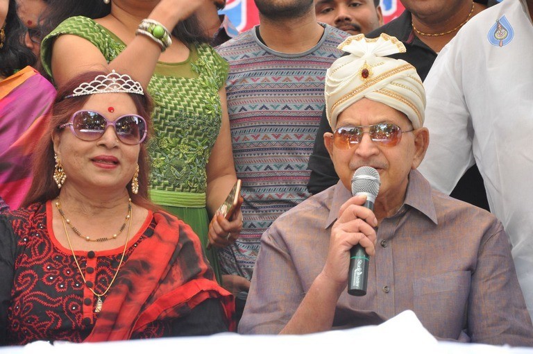 Naresh Birthday Celebrations 2017 - 19 / 106 photos