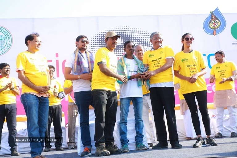 Niharika Flags Off Sight A Thon Blindfold 2k Walk - 1 / 40 photos