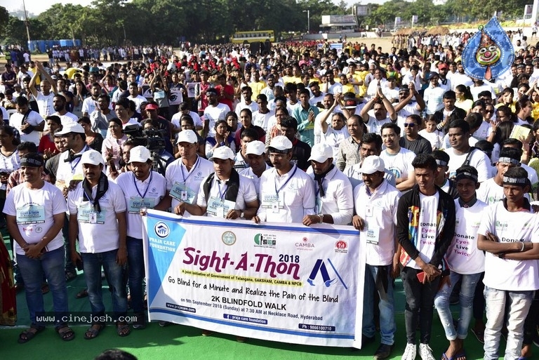 Niharika Flags Off Sight A Thon Blindfold 2k Walk - 3 / 40 photos