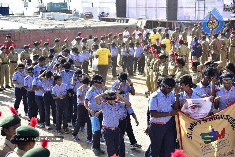 Niharika Flags Off Sight A Thon Blindfold 2k Walk - 18 / 40 photos