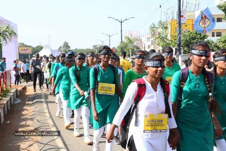 Niharika Flags Off Sight A Thon Blindfold 2k Walk - 25 / 40 photos