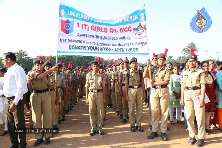 Niharika Flags Off Sight A Thon Blindfold 2k Walk - 28 / 40 photos