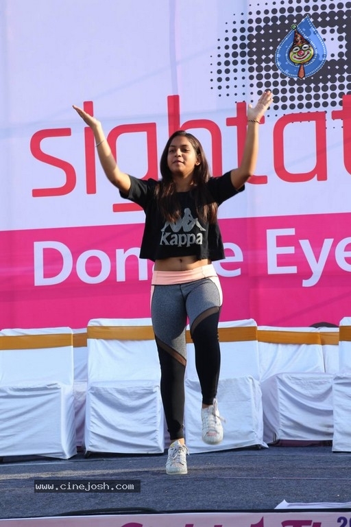 Niharika Flags Off Sight A Thon Blindfold 2k Walk - 34 / 40 photos