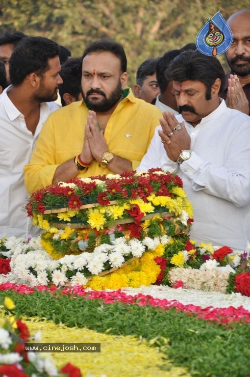 NTR Family Members at NTR Ghat - 7 / 84 photos