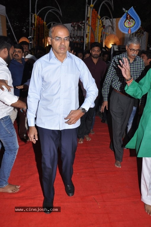 NTR Family Members at NTR Ghat - 65 / 84 photos