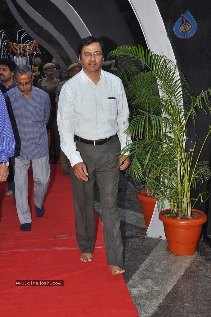 NTR Family Members at NTR Ghat - 81 / 238 photos