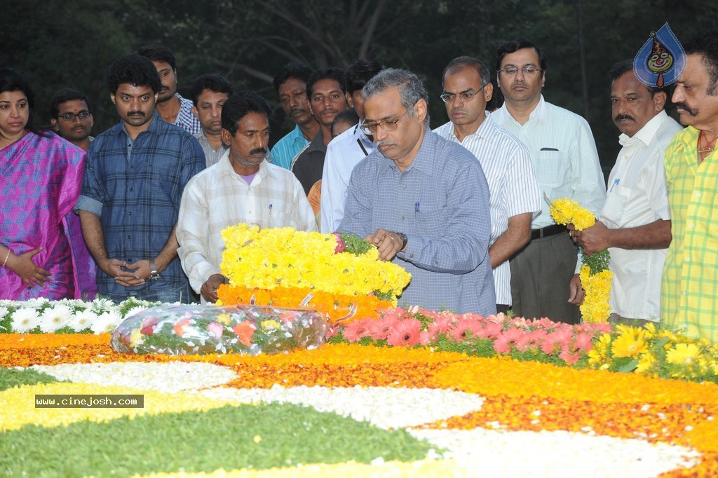 NTR Family Members at NTR Ghat - 83 / 238 photos