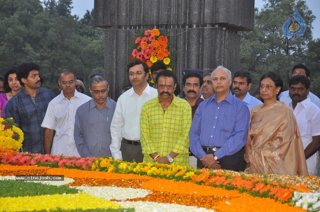 NTR Family Members at NTR Ghat - 84 / 238 photos