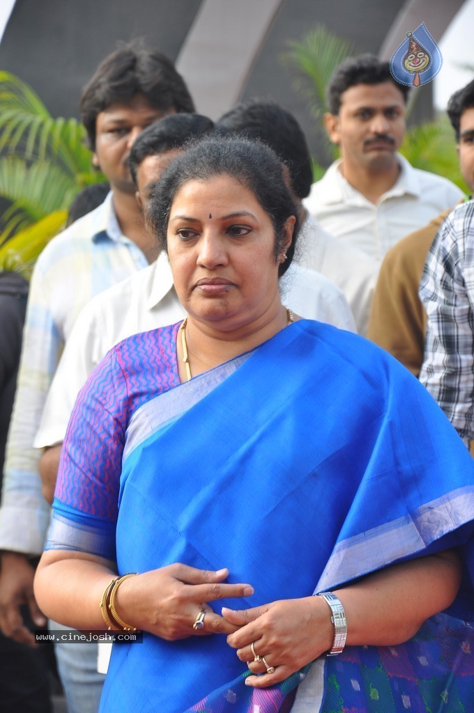 NTR Family Members at NTR Ghat - 152 / 238 photos