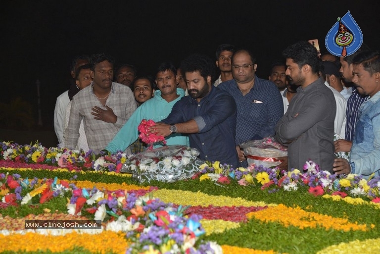 NTR Family Members at NTR Ghat - 19 / 39 photos