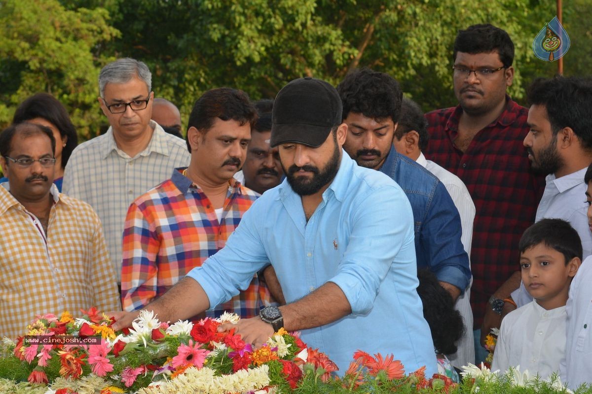 NTR Family Members at NTR Ghat - 114 / 151 photos