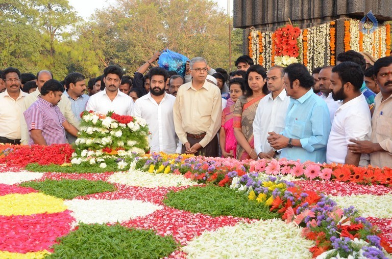 NTR Family Members at NTR Ghat Photos - 89 / 102 photos