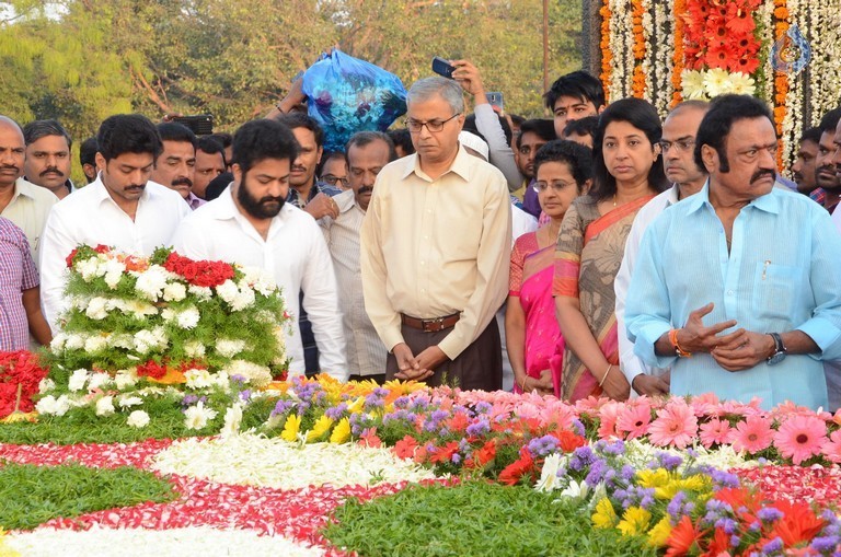 NTR Family Members at NTR Ghat Photos - 92 / 102 photos