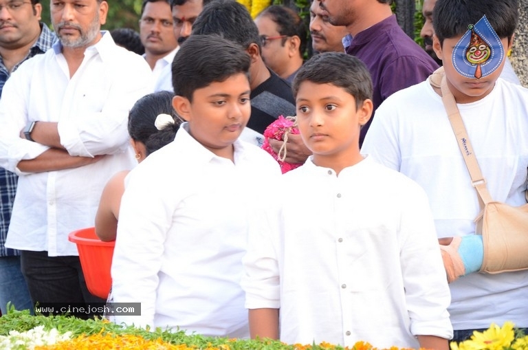 NTR Family Members Pay Tribute at NTR Ghat - 57 / 100 photos
