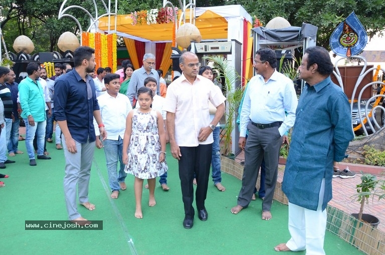 NTR Family Members Pay Tribute at NTR Ghat - 64 / 100 photos