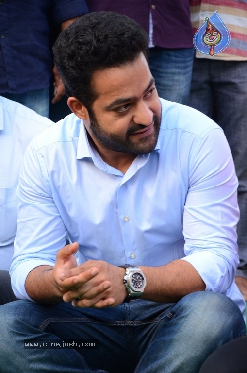 NTR Family Members Pay Tribute at NTR Ghat - 82 / 100 photos
