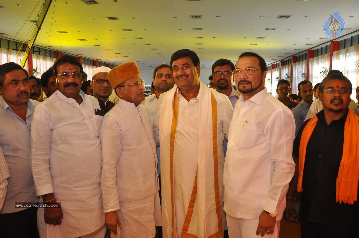 Nukarapu Suryaprakash Rao Daughter Grishma Wedding Photos - 65 / 136 photos