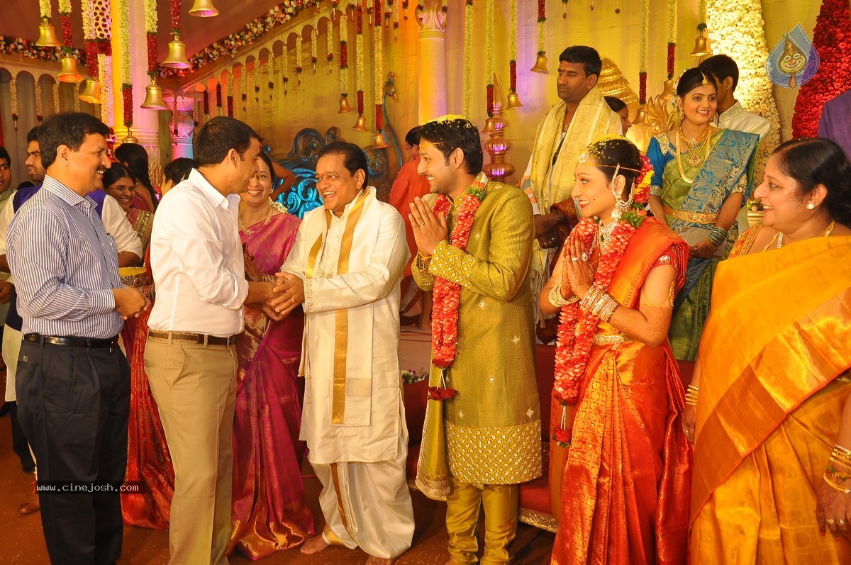 Nukarapu Suryaprakash Rao Daughter Grishma Wedding Photos - 101 / 136 photos