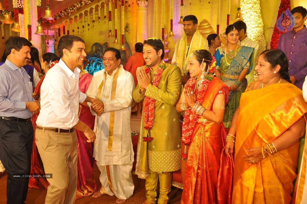 Nukarapu Suryaprakash Rao Daughter Grishma Wedding Photos - 104 / 136 photos