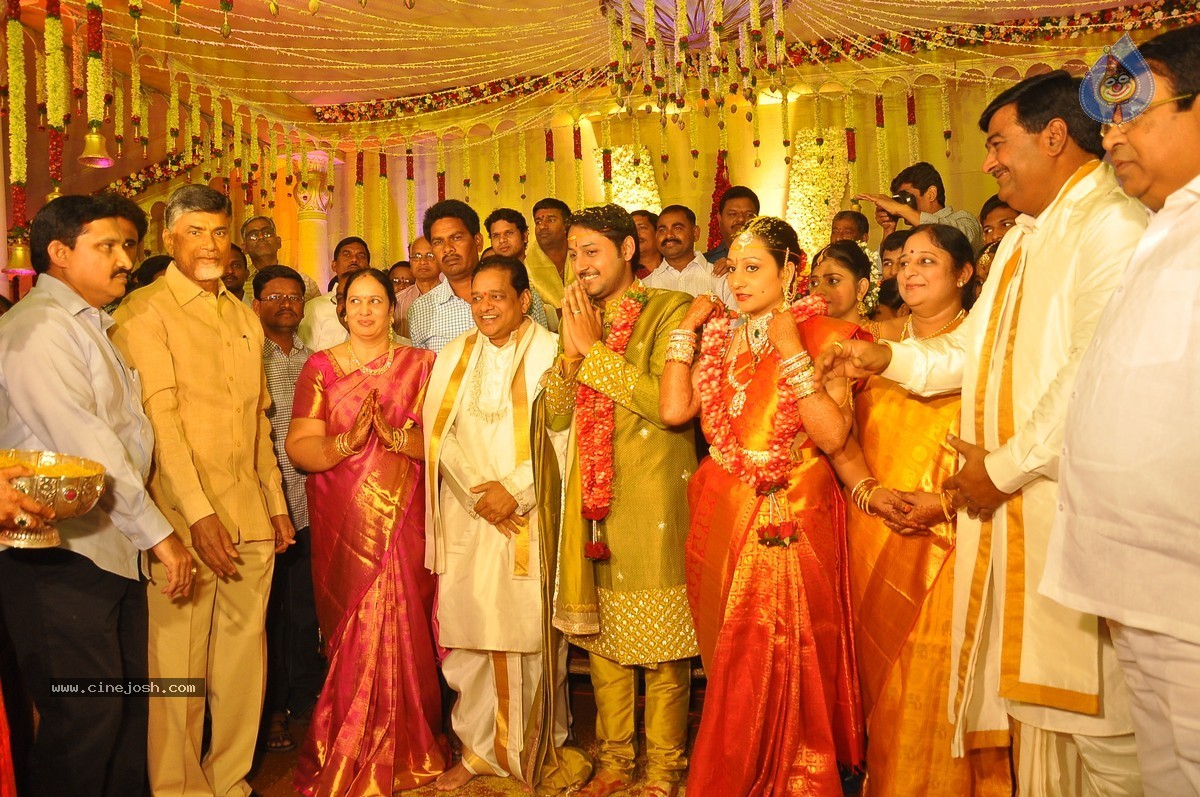 Nukarapu Suryaprakash Rao Daughter Grishma Wedding Photos - 106 / 136 photos