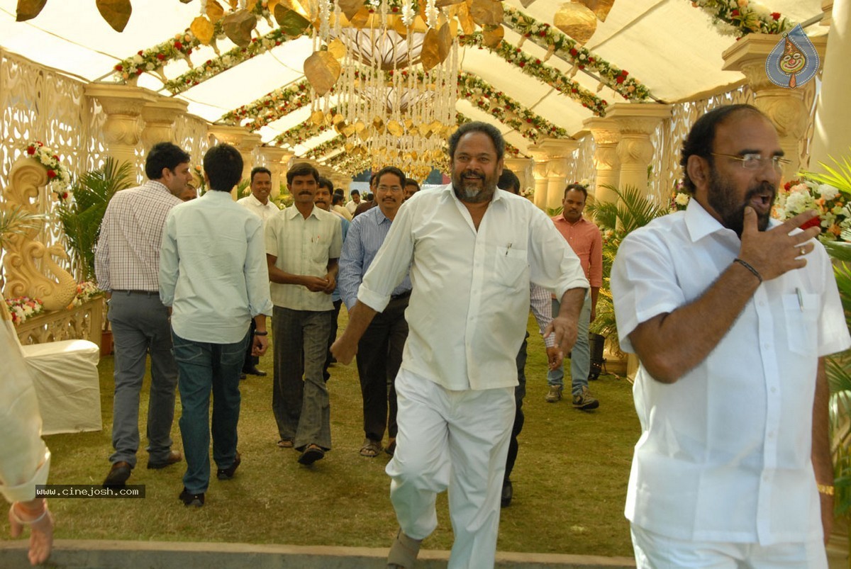 Nukarapu Suryaprakash Rao Daughter Grishma Wedding Photos - 111 / 136 photos