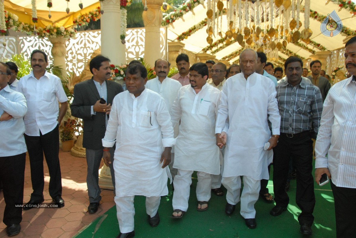 Nukarapu Suryaprakash Rao Daughter Grishma Wedding Photos - 122 / 136 photos