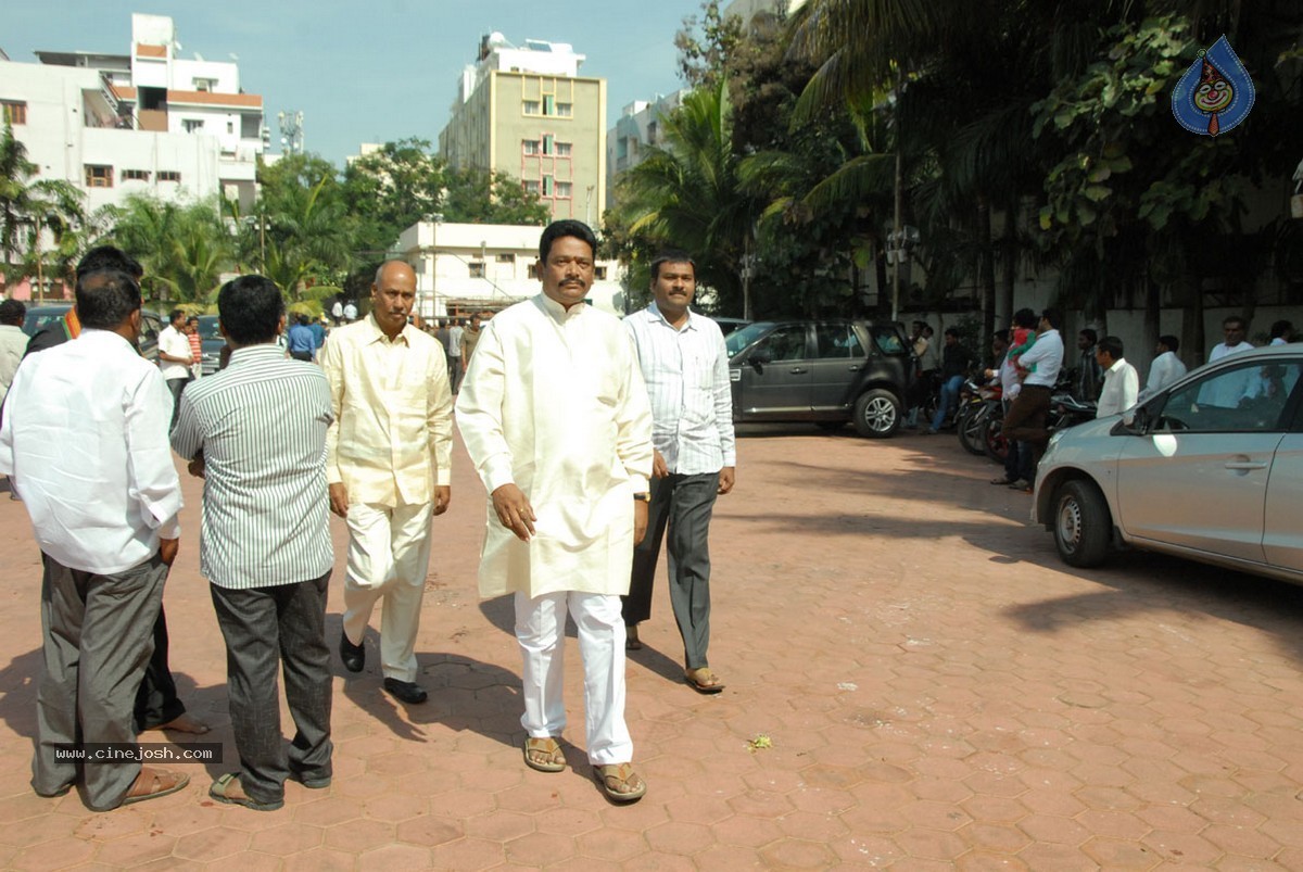 Nukarapu Suryaprakash Rao Daughter Grishma Wedding Photos - 124 / 136 photos