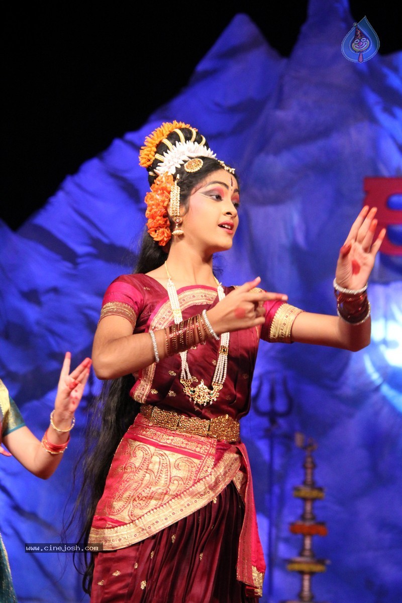 Pawan attends Bhakti TV Channel Koti Deepotsavam - 62 / 215 photos