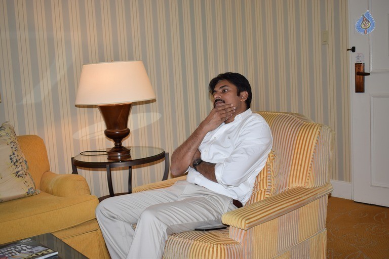 Pawan Kalyan Meets Prof Steve Photos - 1 / 7 photos