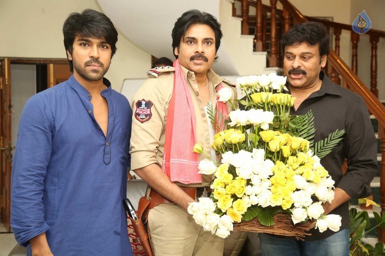 Pawan Kalyan meets Chiranjeevi - 7 / 74 photos